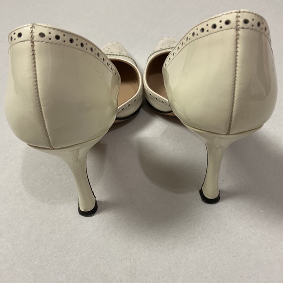 Manolo Blahnik Vintage Unique patent leather pumps - Picture 4 of 9